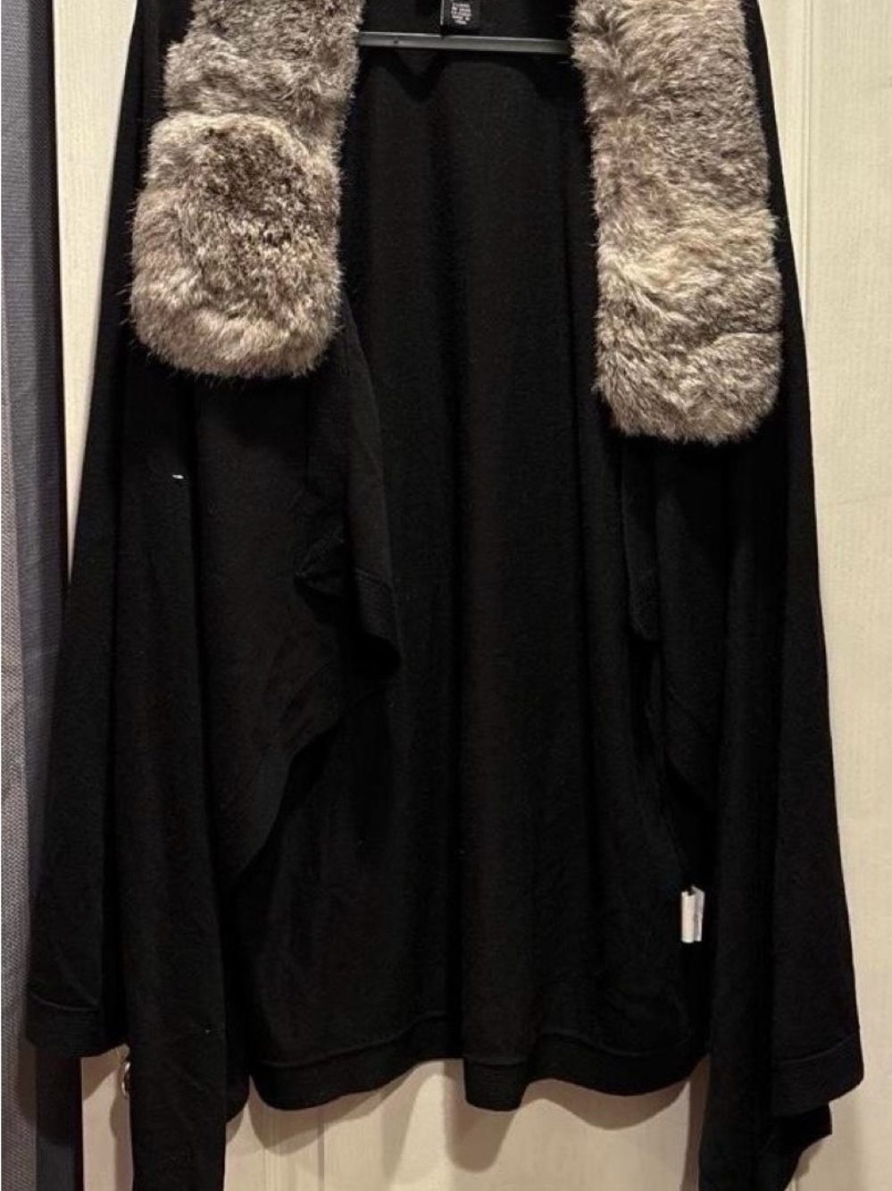 Karen Kane Black Sweater with Gray Faux Fur Collar